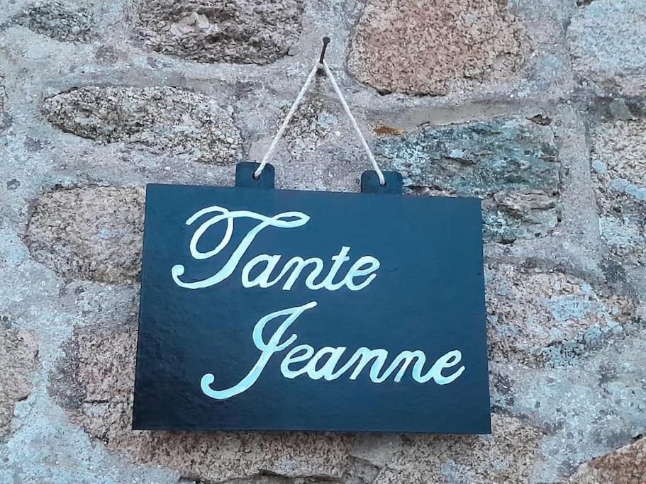 Gite Tante Jeanne Reville ภายนอก รูปภาพ